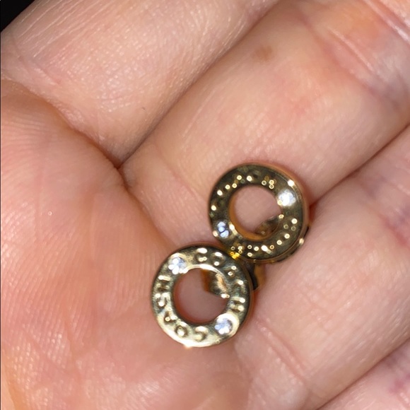 Rose gold coach earrings - Picture 2 of 6